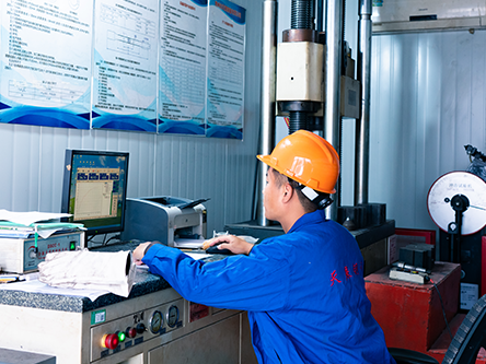 Técnico de ensayos mecánicos