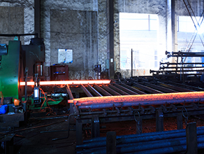 A Guide to selection Seamless Steel Tubes for Petroleum Cracking: Core Elements to Ensure Safety and Efficiency in Oil and Gas Extraction (en inglés)