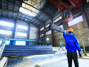 Decapado, fosfatado, soapificación: tres procesos clave de tratamiento de superficies para tubos de acero sin soldadura